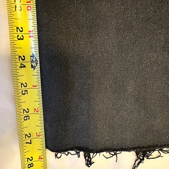 Wit & Wisdom Black Cropped Frayed Hem Jeans — Women’s Size 12 - Picture 2 of 4